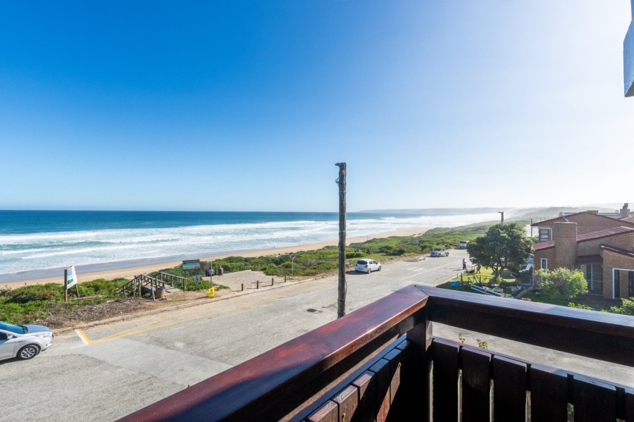 4 Bedroom Property for Sale in Kleinkrantz Western Cape